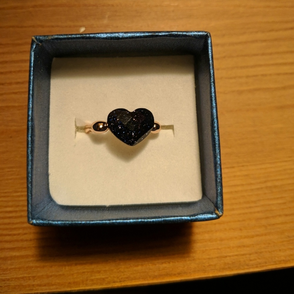 💘Rose Gold 💘 + Black Heart Stone Ring ✨